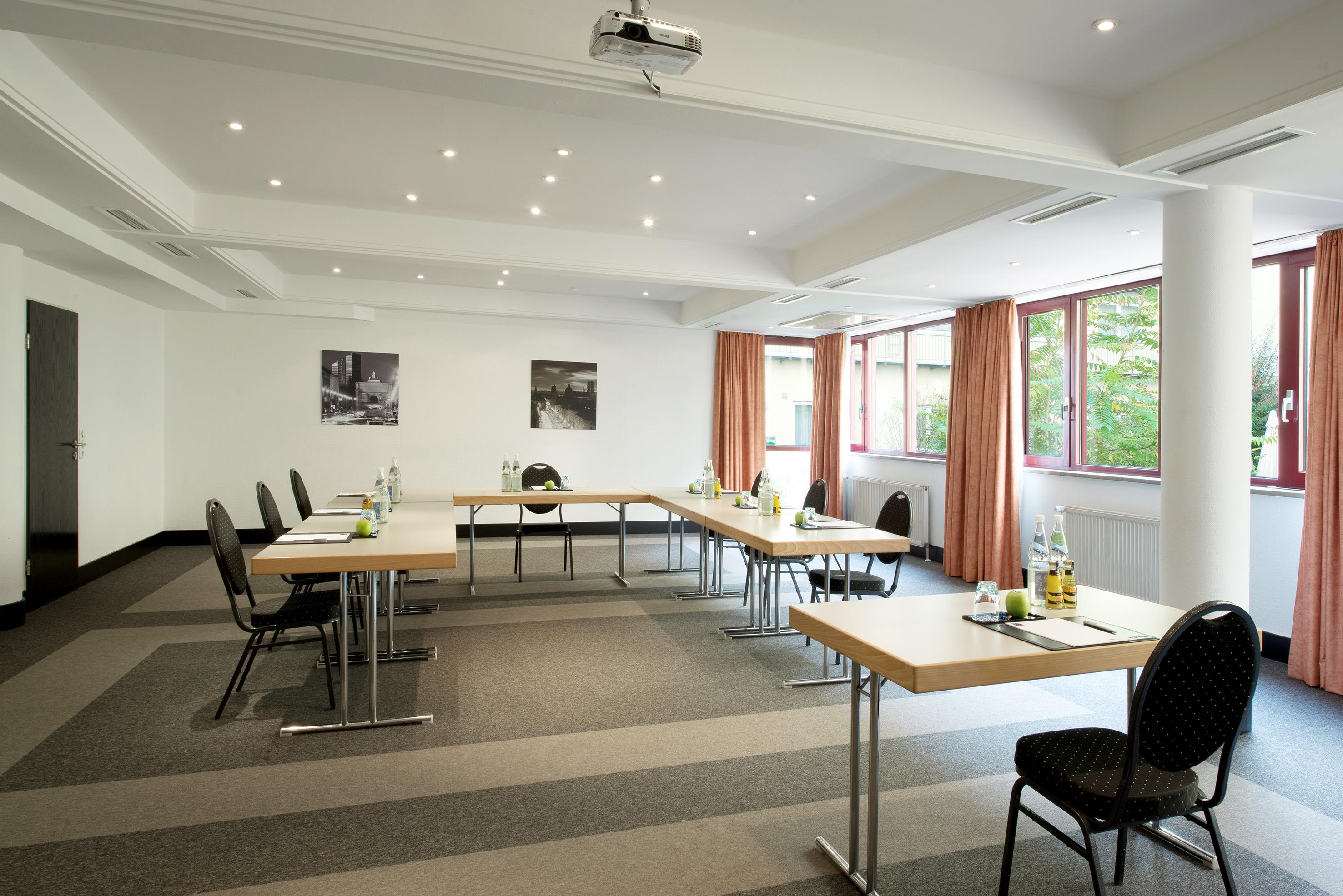 Hotel Center Affiliated By Meliá 4*